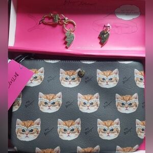 Betsey Johnson Bestfriends Kitty Cat Cosmetics pouch & Tag. 🐈 New